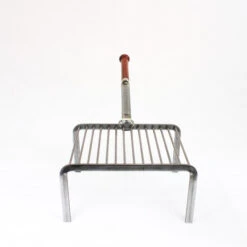 Ensemble Grille Barbecue De Cheminée Forge De Rodez - 14 Barres - Manches Amovibles 13 Ensemble Grille Barbecue De Cheminée Forge De Rodez - 14 Barres - Manches Amovibles -Le Brasero Magique Boutique grilloir 14 barres manche amovible sur pied fer a cheval 2