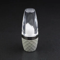 Moulin à Sel Cole & Mason City Concrete 16.5 Cm -Le Brasero Magique Boutique moulin a sel city concrete 165 cm 3